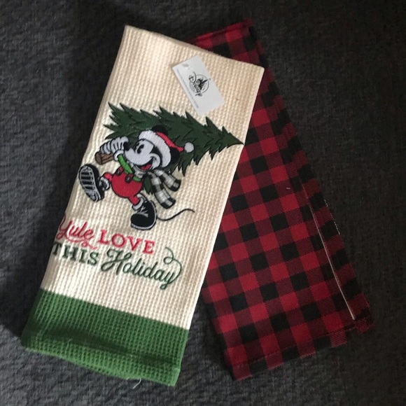 Disney Parks Christmas Mickey Mouse Towels - Picture 4 of 4